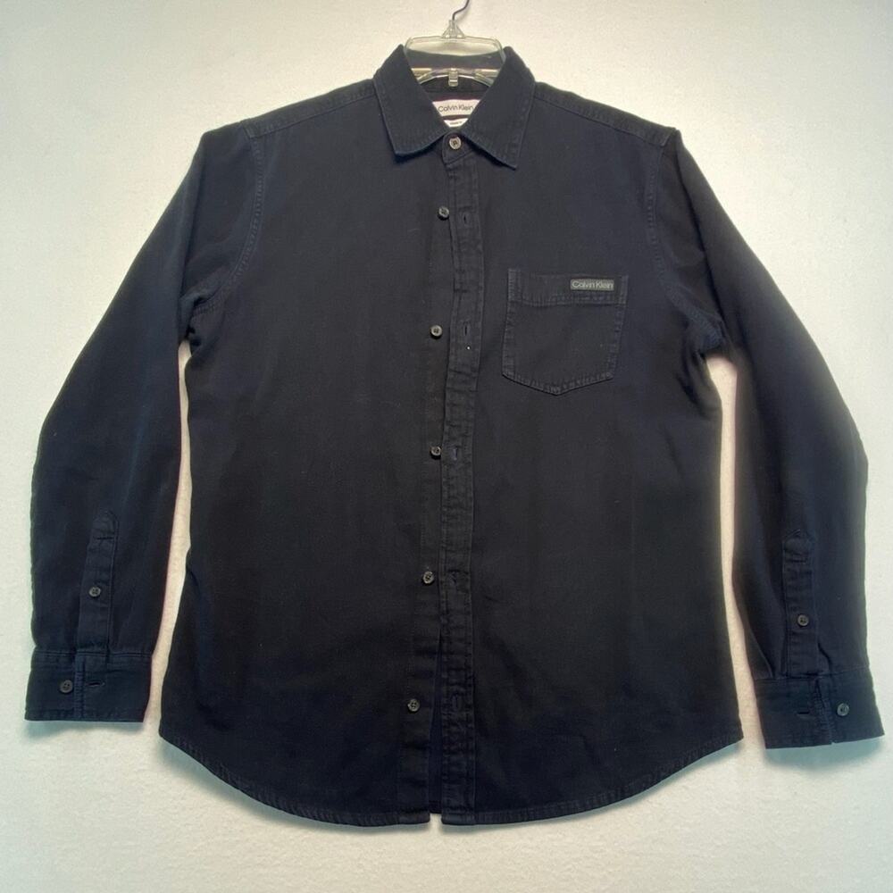 Calvin Klein Men's Dark navy S casual classic fit soft feel Button-Down Shirt
